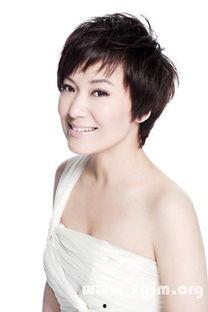 歌手周彦宏老公,揭秘歌手背后的幸福人生