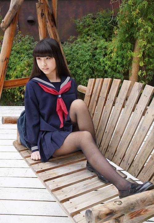 纱奈丝袜作品,丝滑诱惑，时尚演绎