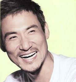 张学友 日本 记者,揭秘歌王背后的故事